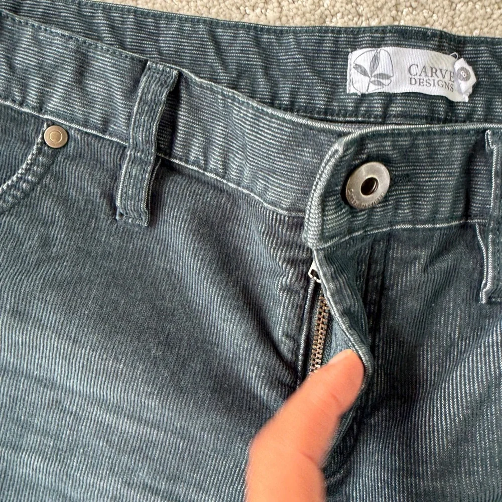 Carve Designs Oahu Cord Shorts Womens 8 Vintage Blue Raw Hem Corduroy 12544